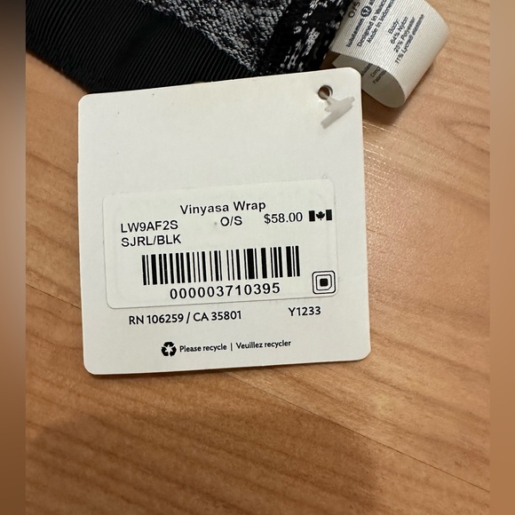 NWT Lululemon Vinyasa Wrap Scarf - Picture 4 of 8